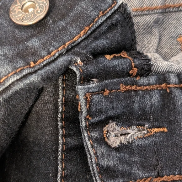 Lane Bryant Denim Capris - Picture 4 of 6